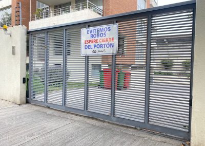 Portones eléctricos, seguridad perimetral - Echeverría Fack